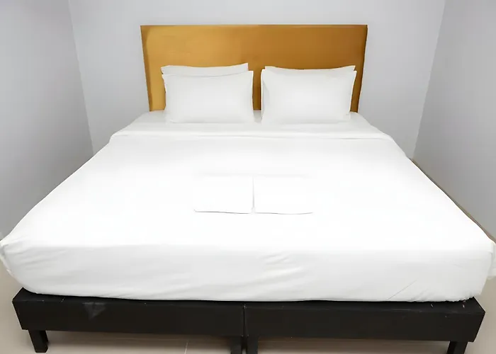 Elite Nana Sukhumvit 3