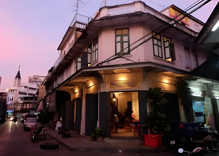 Elite Nana Sukhumvit 3 Apartment *
